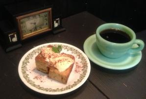 リンゴのケーキ　ブレンドコーヒーセット