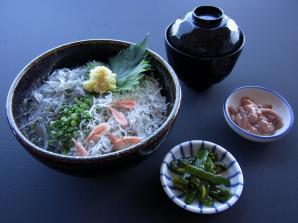 ２色丼